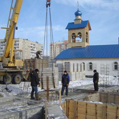 Кирпич для кладки стен храма