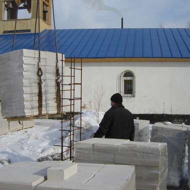 Кирпич для кладки стен храма